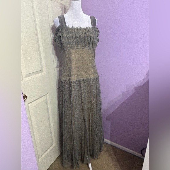 Tadashi Shoji Dresses & Skirts - Tadashi Shoji Silver Nude Gown